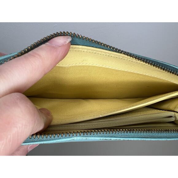 Fossil Teal Leather Zip Around Wallet Wristlet - Picture 16 of 16